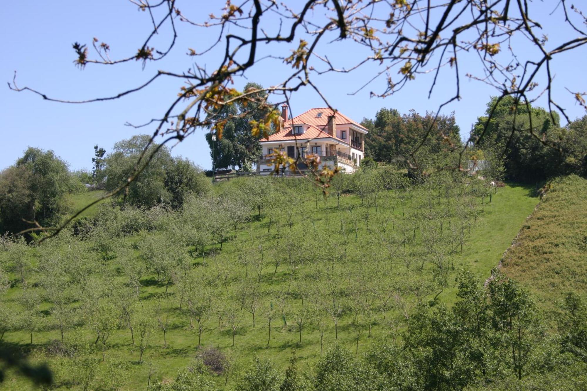 Hotel Somonte Quintes Esterno foto